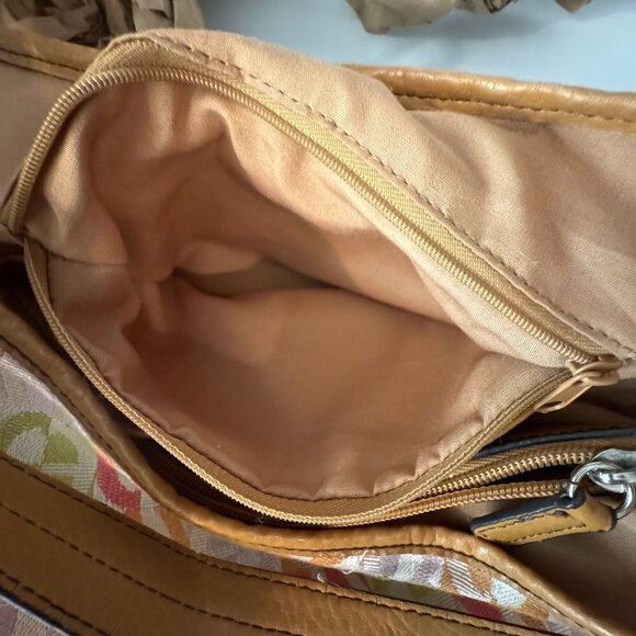 Etienne Aigner Designer Purse - Picture 5 of 9